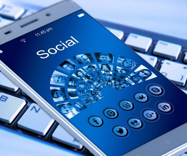 Use Online Dating to Meet More Women From More Places